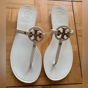 Tory Burch 🤍 MINI MILLER JELLY THONG SANDAL size 7